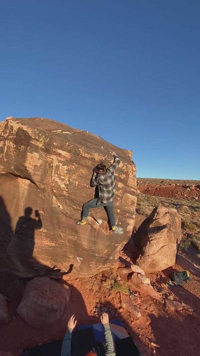 Vino Rojo v6, Red Rock - Beta Video from brando