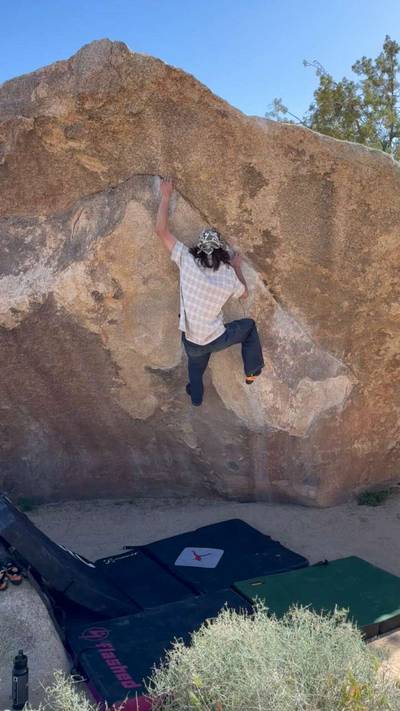 Nicole Overhang v6, Joshua Tree - Beta Video from LucasWalker