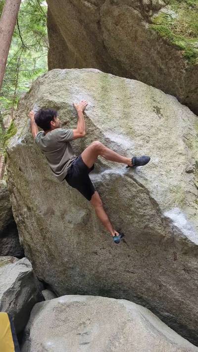 Mantra v8, Squamish - Beta Video from RobertoD