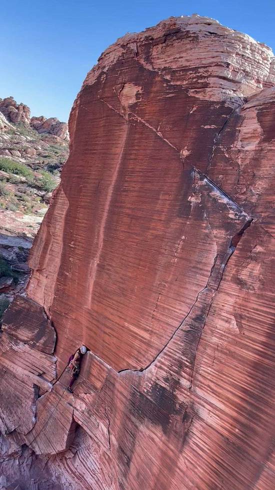 Yin and Yang 5.11a, Red Rock - Beta Video from liyuan