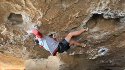 Schadenfraud v5, Hueco Tanks - Beta Video from young__hank