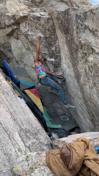Stephan's Dihedral v7, Little Cottonwood Canyon - Beta Video from addddittt