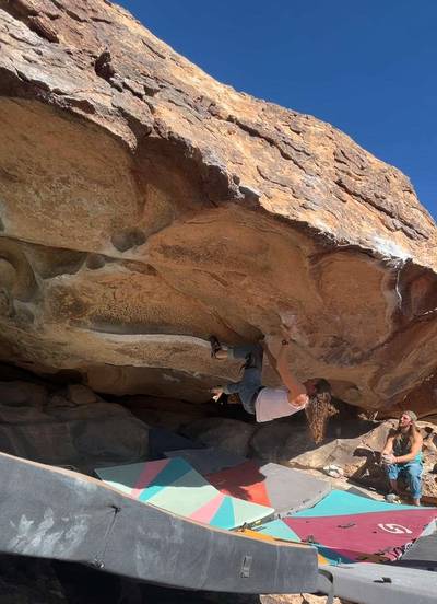 Moonshine Right v5, Hueco Tanks - Beta Video from caseymctaggart