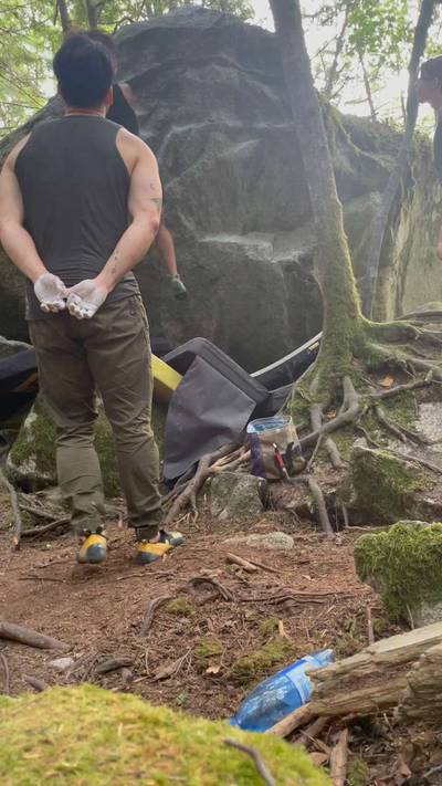 Tyler's Cave v2, Squamish - Beta Video from domaustin