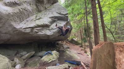 Sharma's Arete v8, Squamish - Beta Video from carpediemt1223