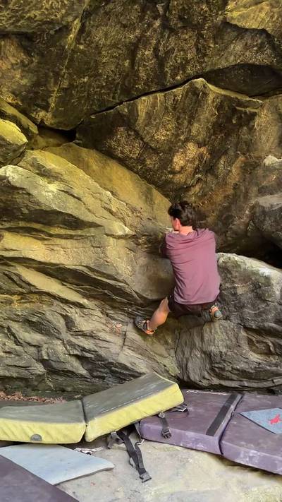 Cave Traverse v4, Patapsco Valley State Park - Beta Video from seancutick
