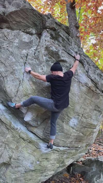 Proper Modulation v6, Moore's Wall - Beta Video from JamesClimbs