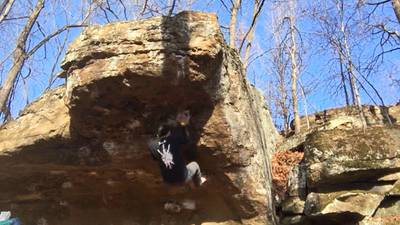 Hang Ten v7, Horseshoe Canyon Ranch - Beta Video from thatclimbwasass
