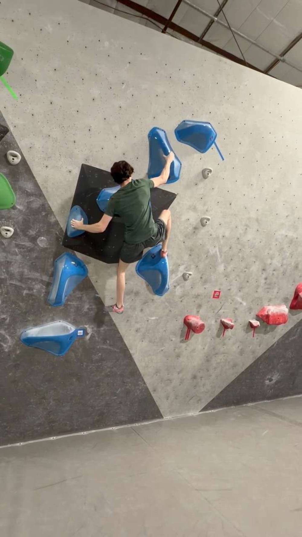 Blue v10, Black Rock Bouldering Gym - Beta Video from rsherm