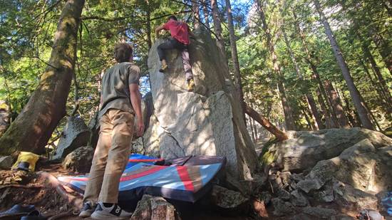 Stud Arete v0, Squamish - Beta Video from Kirby