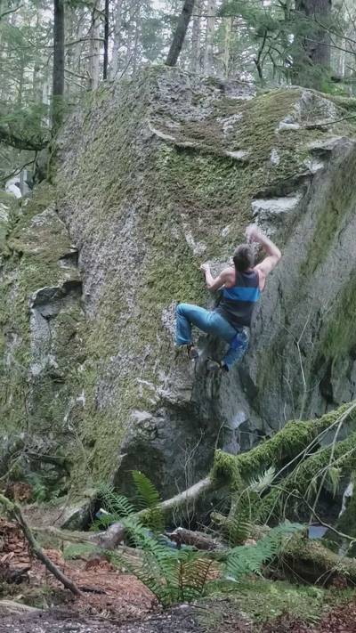 Sheriff's Badge Arête v8, Squamish - Beta Video from gaorlov