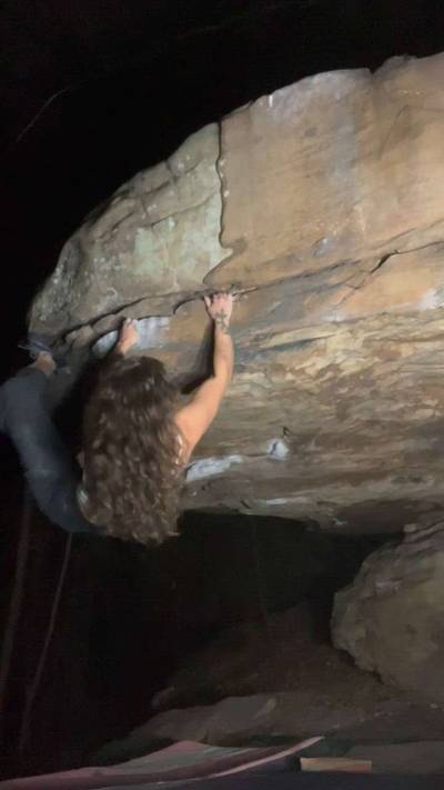 Jumping the Gun v7, New River Gorge - Beta Video from aliciaoberholzer