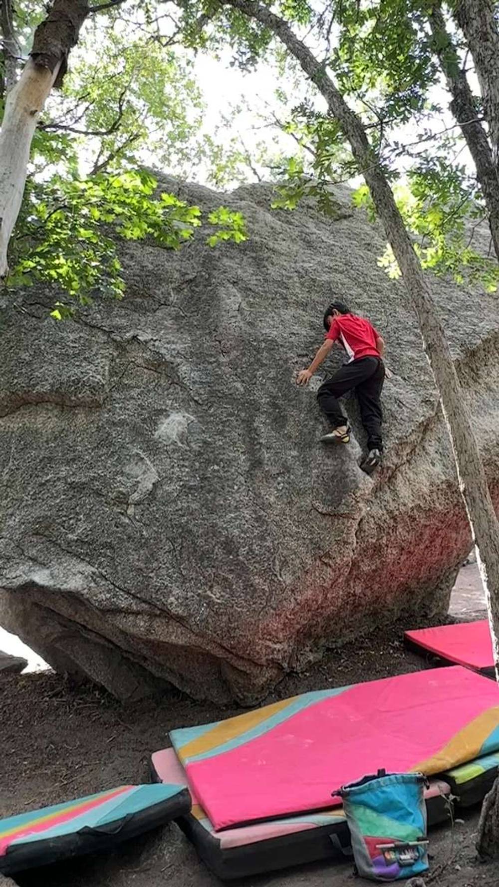 Slab 1 v0, Little Cottonwood Canyon - Beta Video from RyoClimber