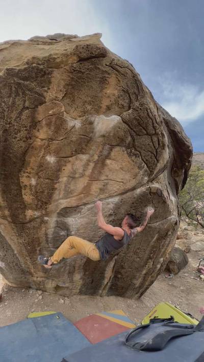 Finger Hut v10, Joe's Valley - Beta Video from routesetter
