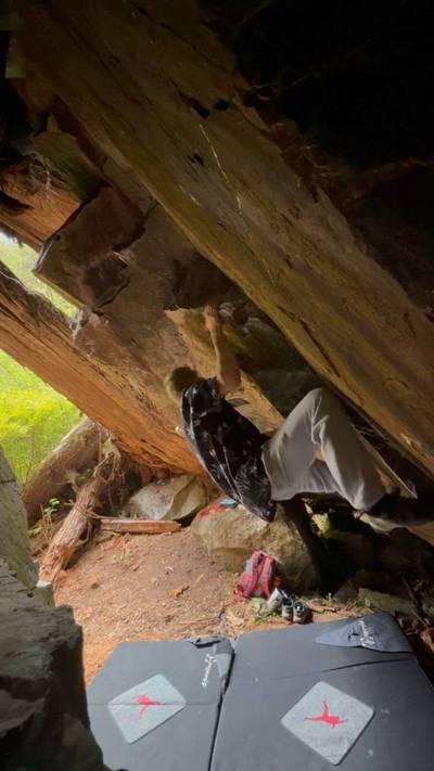 Cave Man v8, Miller River - Beta Video from Climbinguyjoey