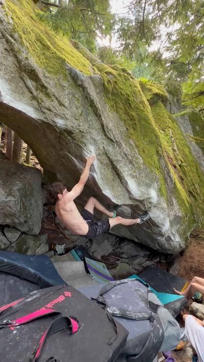 Worm World Cave Left v10, Squamish - Beta Video from plansab