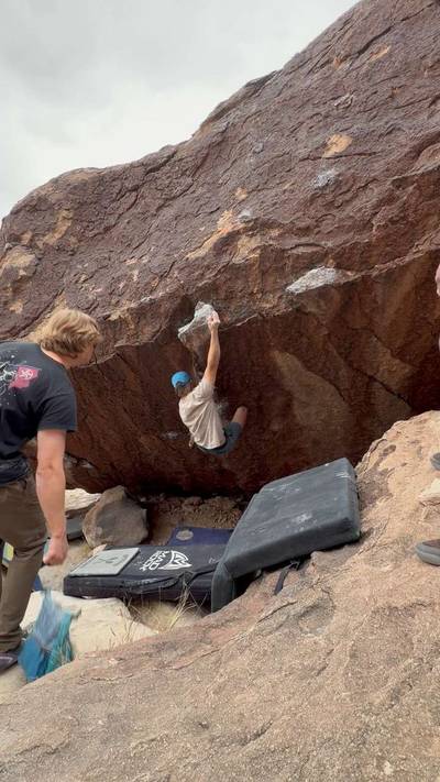 Hobbit in a Blender v5, Hueco Tanks - Beta Video from AndrewSpiars