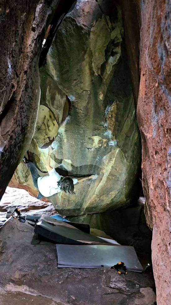 Dark Room v11, Hueco Tanks - Beta Video from thegnarwall