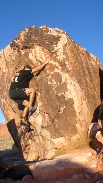 Warm Up Downclimb v1, Red Rock - Beta Video from vilardo24