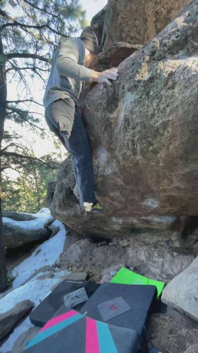 Battaglia's Bottom v7, Flagstaff Mountain, CO - Beta Video from cmclimbs