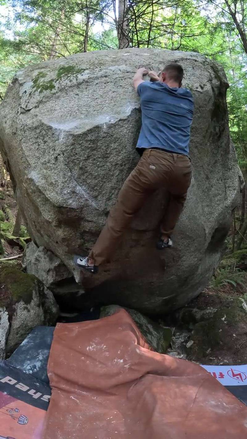 The Galapagos Islands v7, Squamish - Beta Video from jordanlmeyers