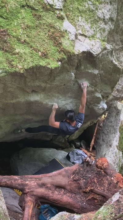 The Perfect Cave v11, Squamish - Beta Video from Ivanluoo