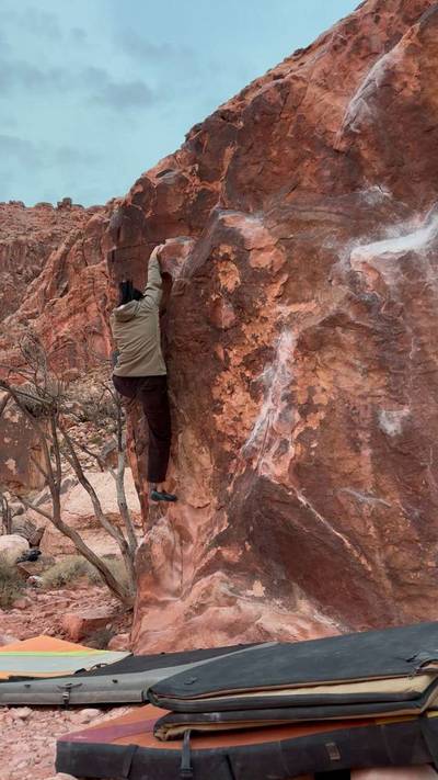 Prefunk v0, Red Rock - Beta Video from shanslowclimbs
