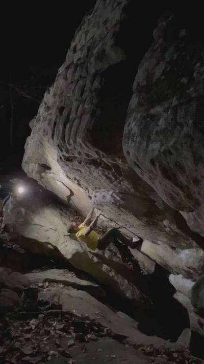 Art of the Vogi Left v4, Stone Fort - Beta Video from diego_climbs_