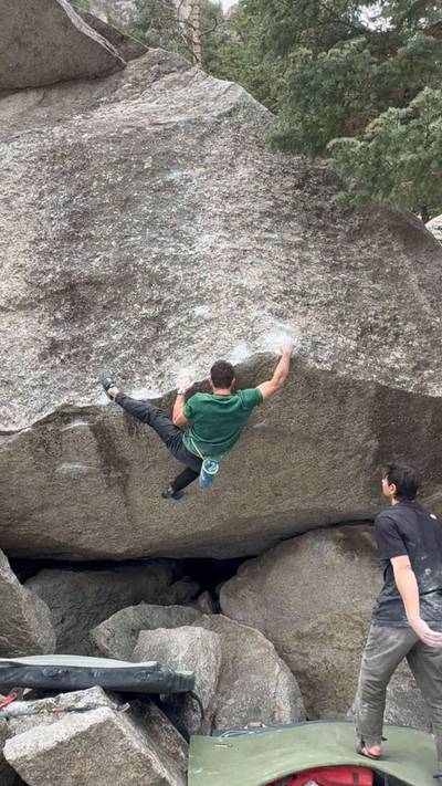Polaris v10, Little Cottonwood Canyon - Beta Video from DannyClimbs7