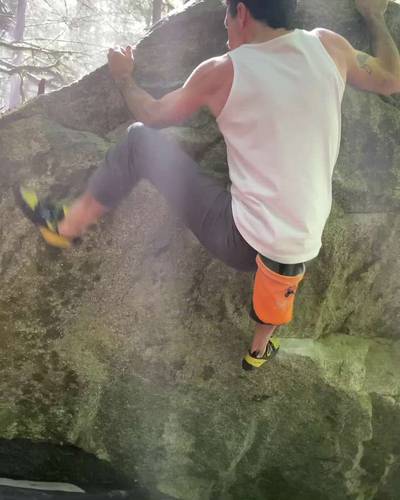 Tyler's Cave v2, Squamish - Beta Video from kevlions