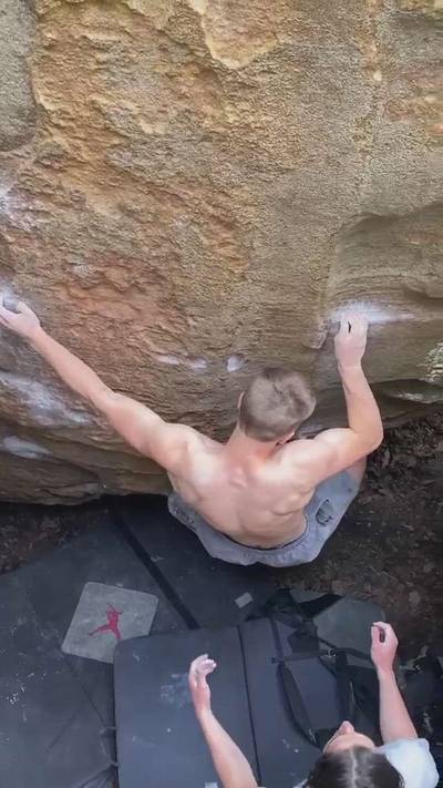 A Face in the Crowd (Sit Down) v7, Stone Fort - Beta Video from caloob__