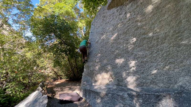Chipped Arete v1, Little Cottonwood Canyon - Beta Video from rubbersharkman