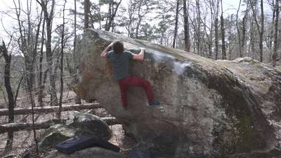 Dead head Traverse v5, Hospital Boulders - Beta Video from mcsteez