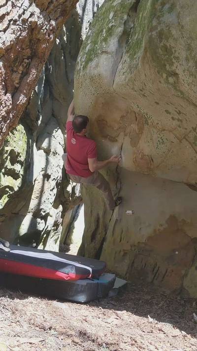 Smash Alley v8, Hospital Boulders - Beta Video from GuitaristV11