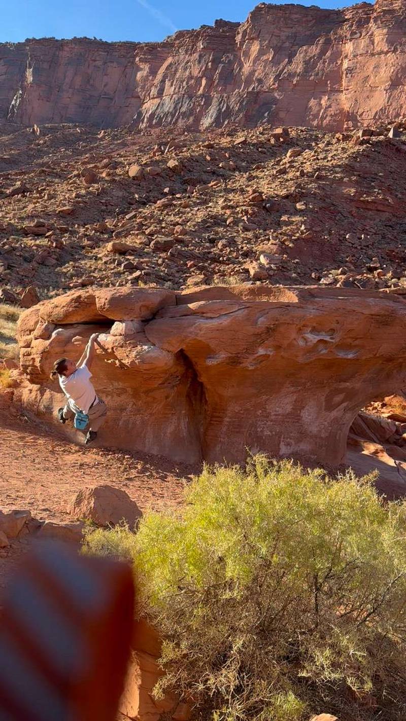 Sand Traverse v2, Moab - Beta Video from Chris_Ol
