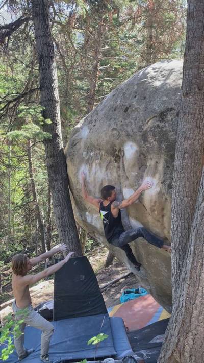 Milkman Stand v8, Joe's Valley - Beta Video from routesetter