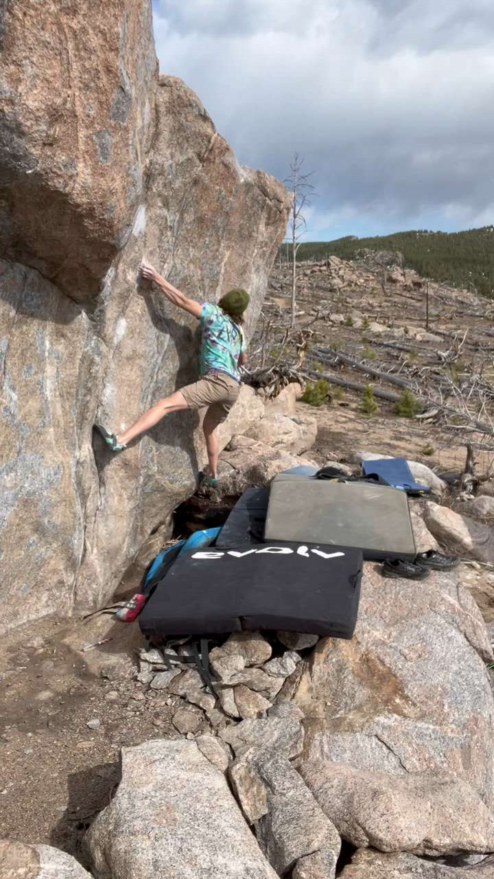 Authentic Battle Damage v12 - Middle Canyon, Boulder Canyon Bouldering ...