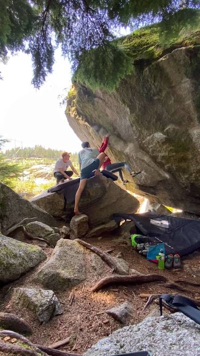 Sit Down to Holm Boy v6, Squamish - Beta Video from annajanzen