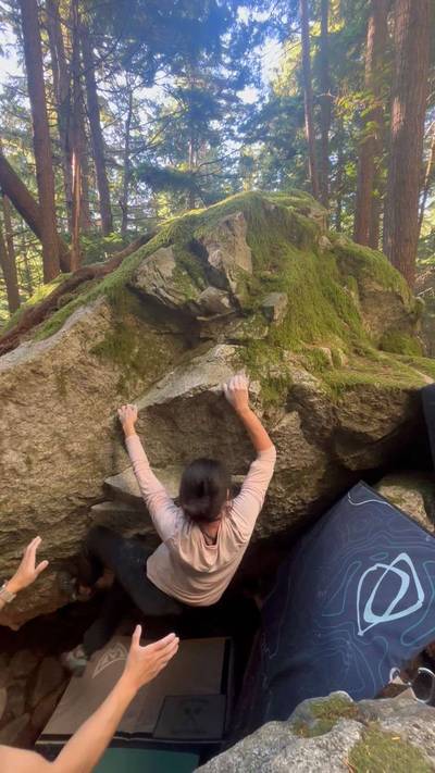 Poutine Cave v4, Squamish - Beta Video from slowballer