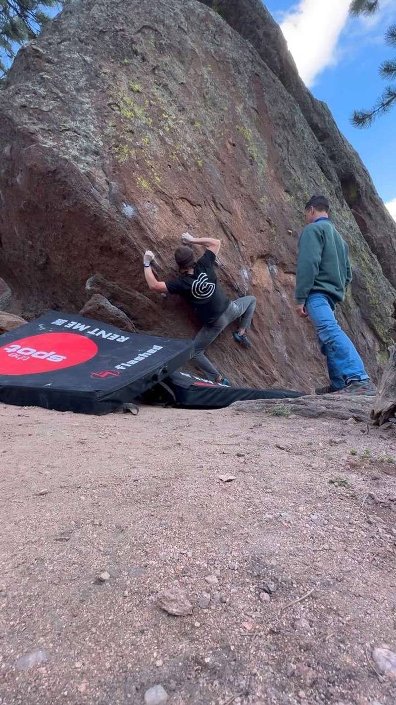 Horan's Traverse v7, Flagstaff Mountain, CO - Beta Video from Chris_Ol