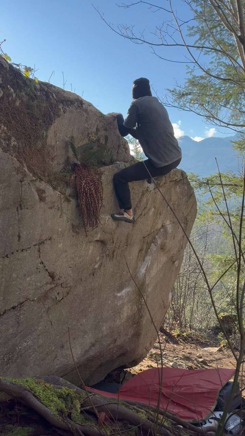 Second Piece v5, Gold Bar - Beta Video from climb_ryan