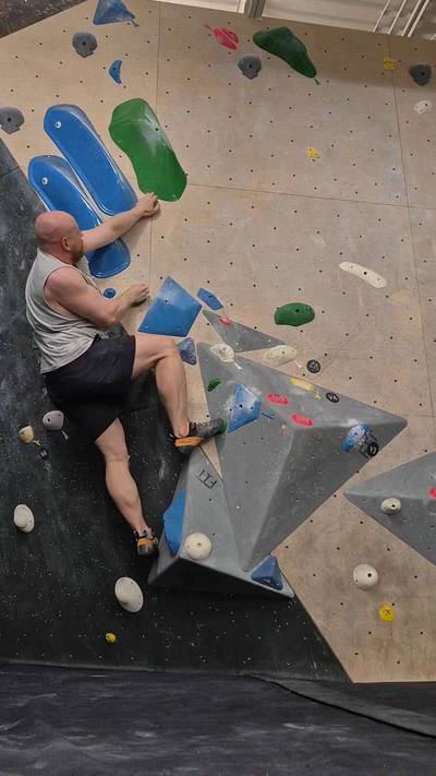Green v4, Hogtown Boulders - Beta Video from philtered_phitness