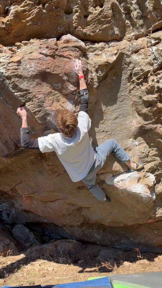 Africa Arete v7, Horseshoe Canyon Ranch - Beta Video from Musick