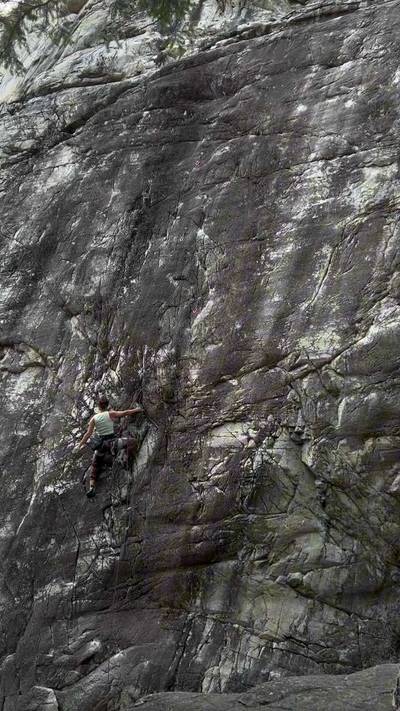 Flingus Cling 5.12b, Squamish - Beta Video from kaitclimbss