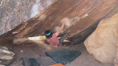 Show of Hands Sit v12, Moe's Valley - Beta Video from Boykob