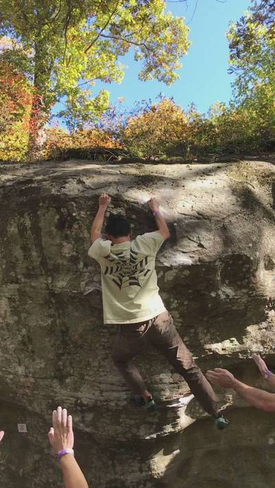 Trillium v8, Holy Boulders - Beta Video from dan_fu_climbs