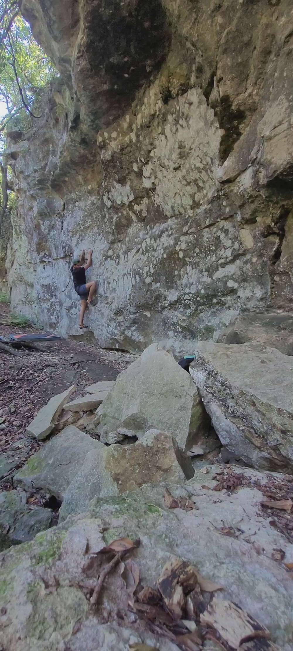 The Tres Bien v6, Barton Creek Greenbelt - Beta Video from Belizean