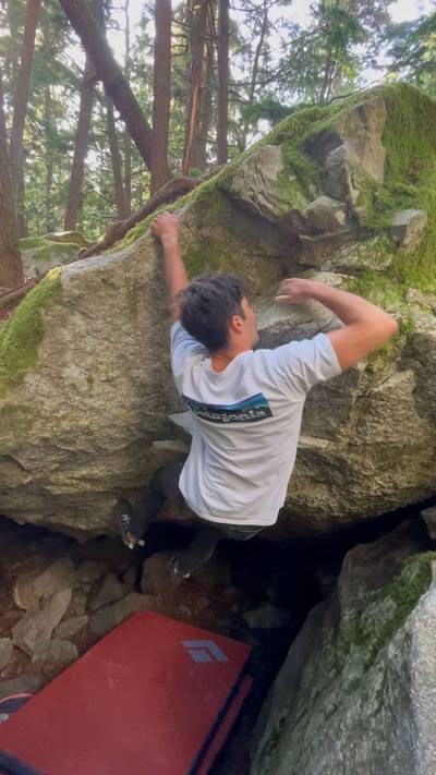 Poutine Cave v4, Squamish - Beta Video from carlyb