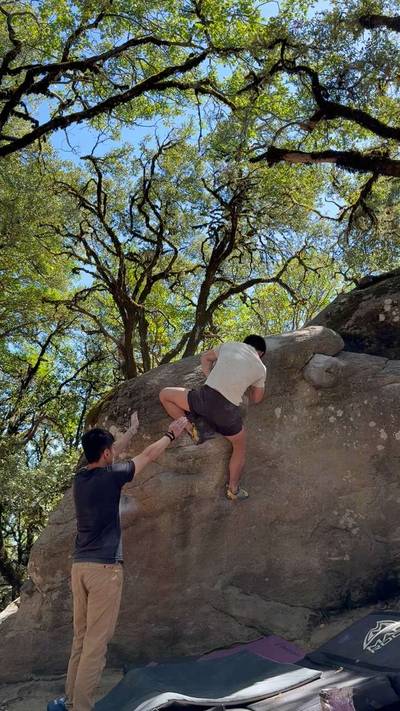Butterfly Mantel v6, Castle Rock State Park - Beta Video from yliu12