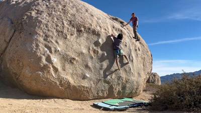 Funky Tut v3, Bishop - Beta Video from azlathi